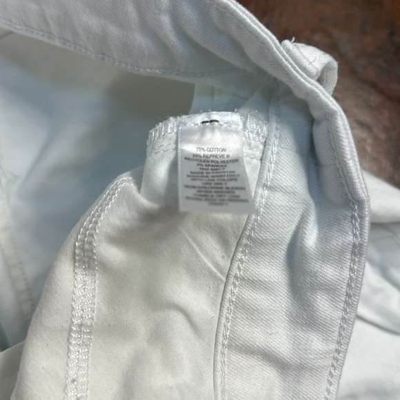 St Johns Bay Bermuda shorts - Picture 4 of 4